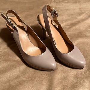 Nine West tan sling-back pumps